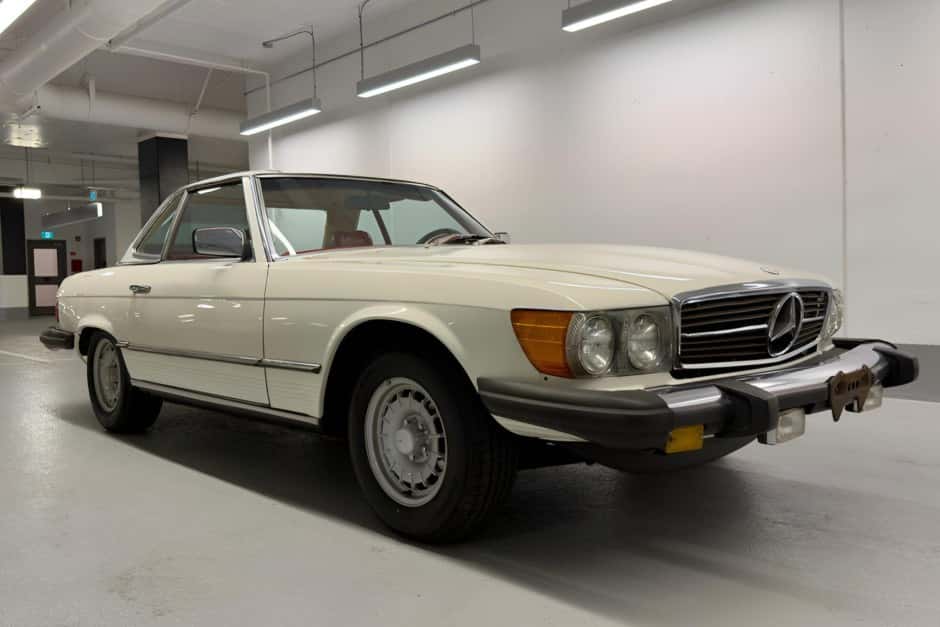 1979 Mercedes-Benz R107 SL sold for $7,600