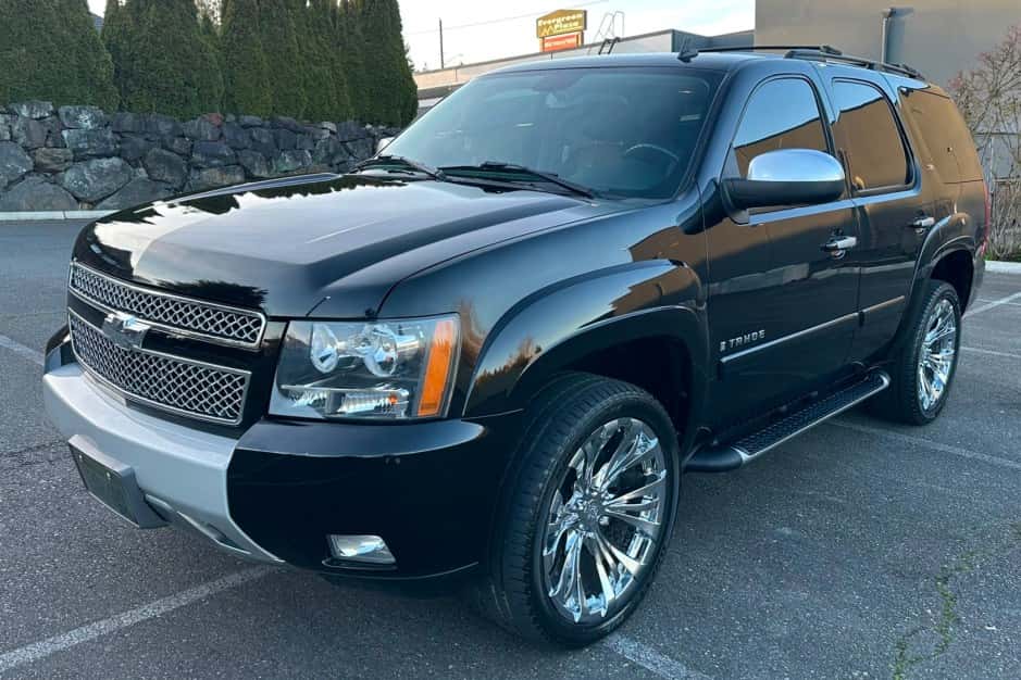 2007 Chevrolet Tahoe GMT900 sold for $16,000