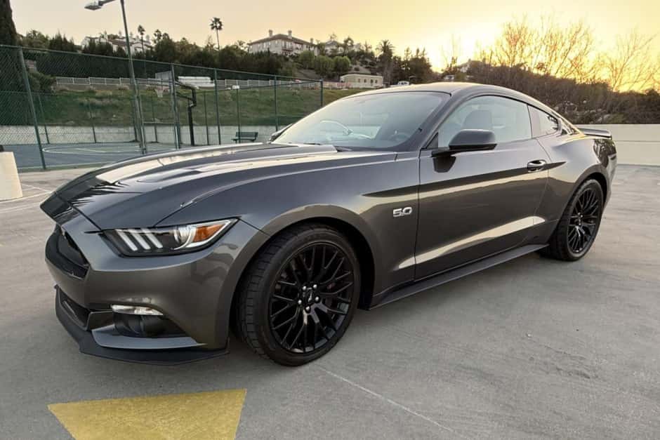 2017 Ford Mustang S550 sold for $26,250