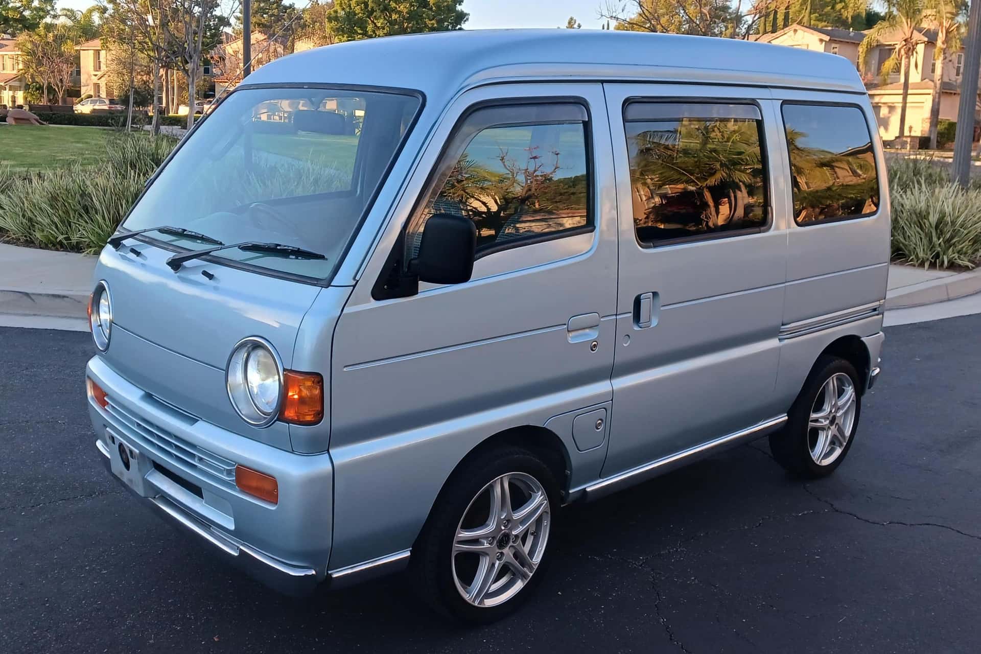 1997 Suzuki Every sold for $7,300