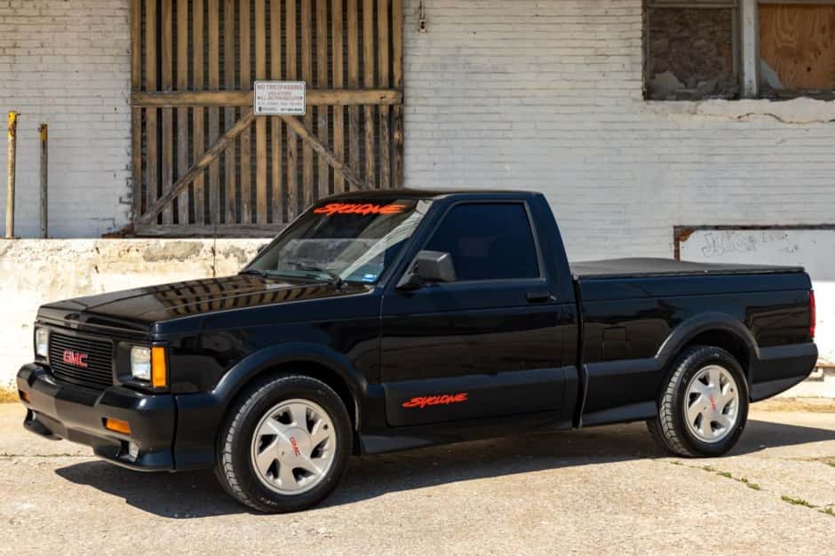 1991 GMC Syclone sold for $34,600