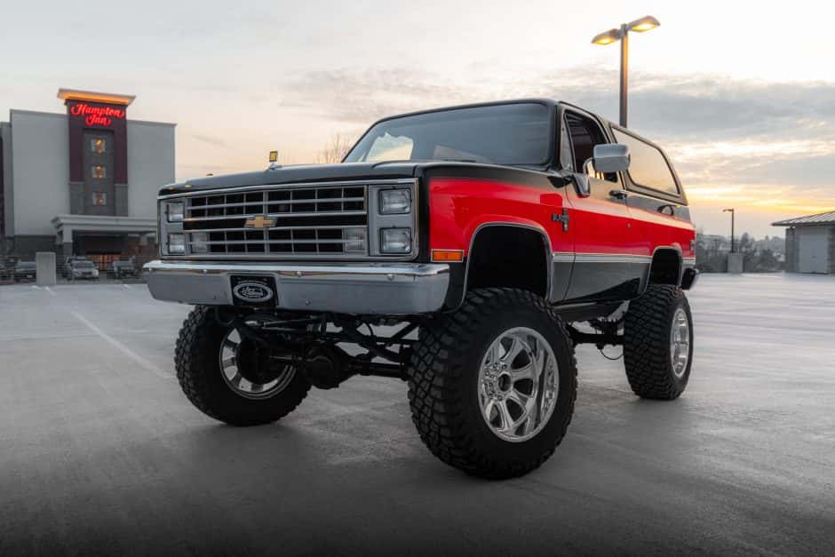 1987 Chevrolet K5 Blazer 1973-1991 sold for $63,000