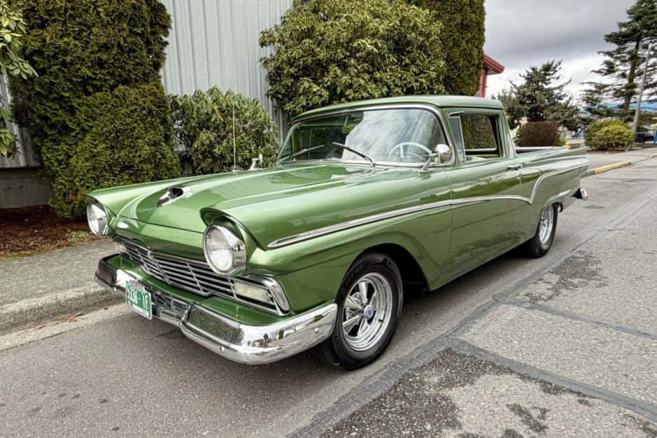 1957 Ford Ranchero sold for $22,750