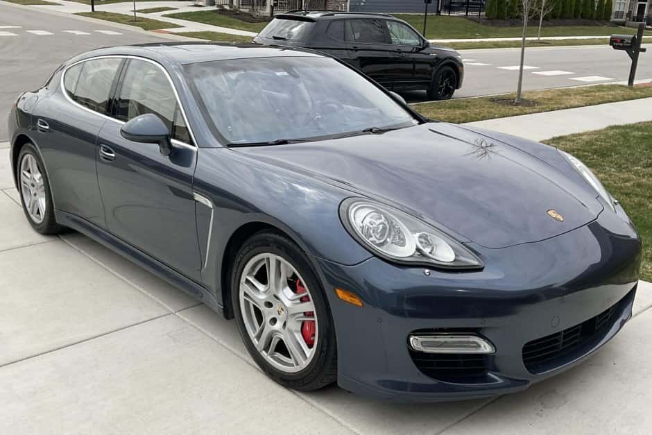 2010 Porsche Panamera sold for $22,251