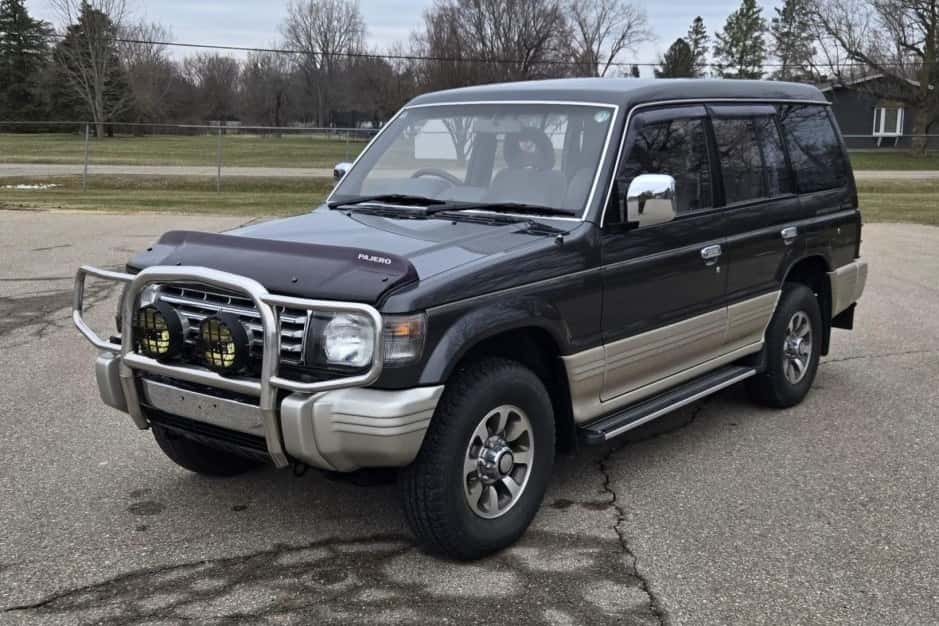 1991 Mitsubishi Pajero & Montero sold for $12,750