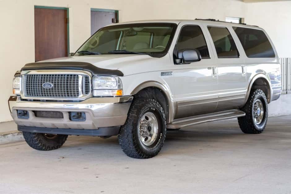 2000 Ford Excursion sold for $46,000