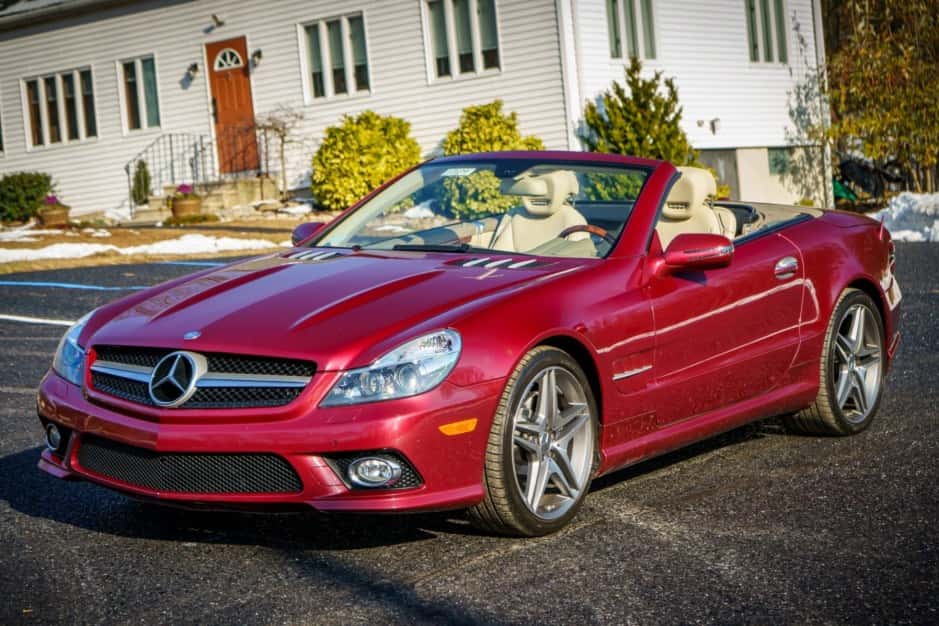 2009 Mercedes-Benz R230 SL sold for $22,250