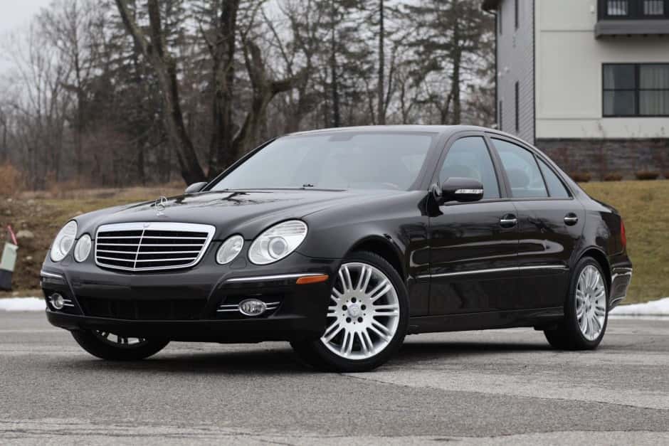 2008 Mercedes-Benz W211 E-Class sold for $12,800
