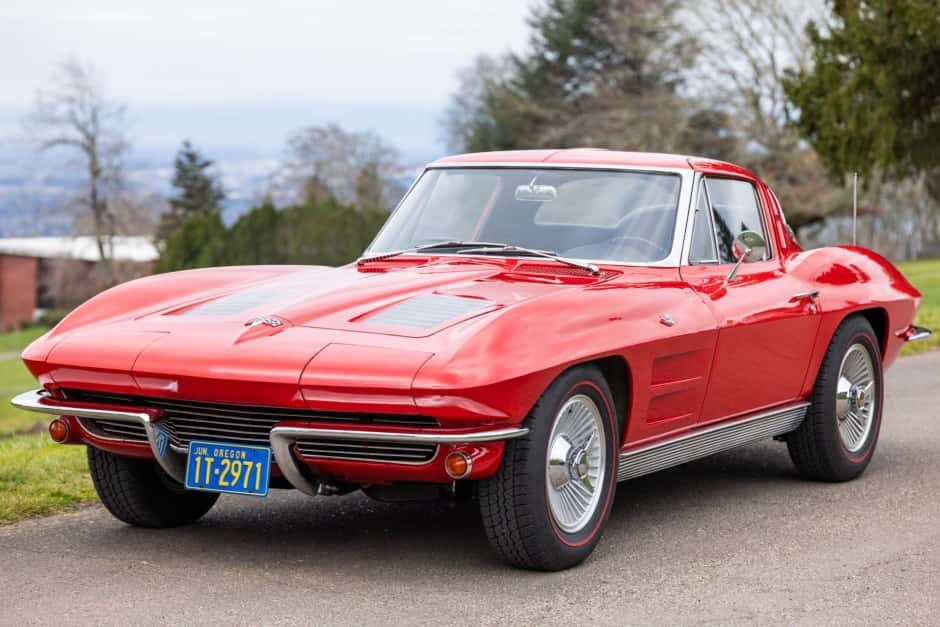 1963 Chevrolet Corvette C2 (1963) sold for $206,000
