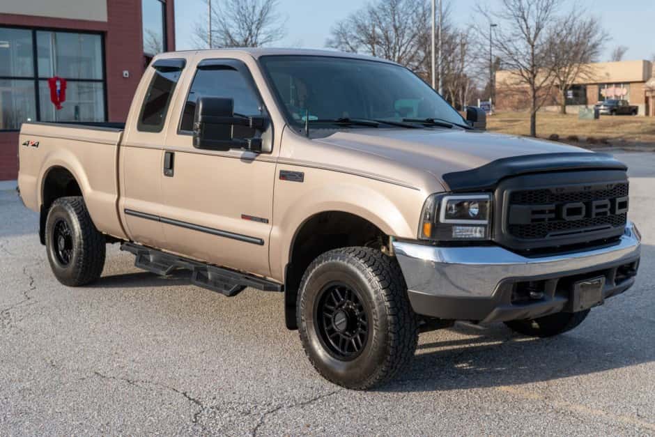 1999 Ford Super Duty 1999-2007 sold for $15,000