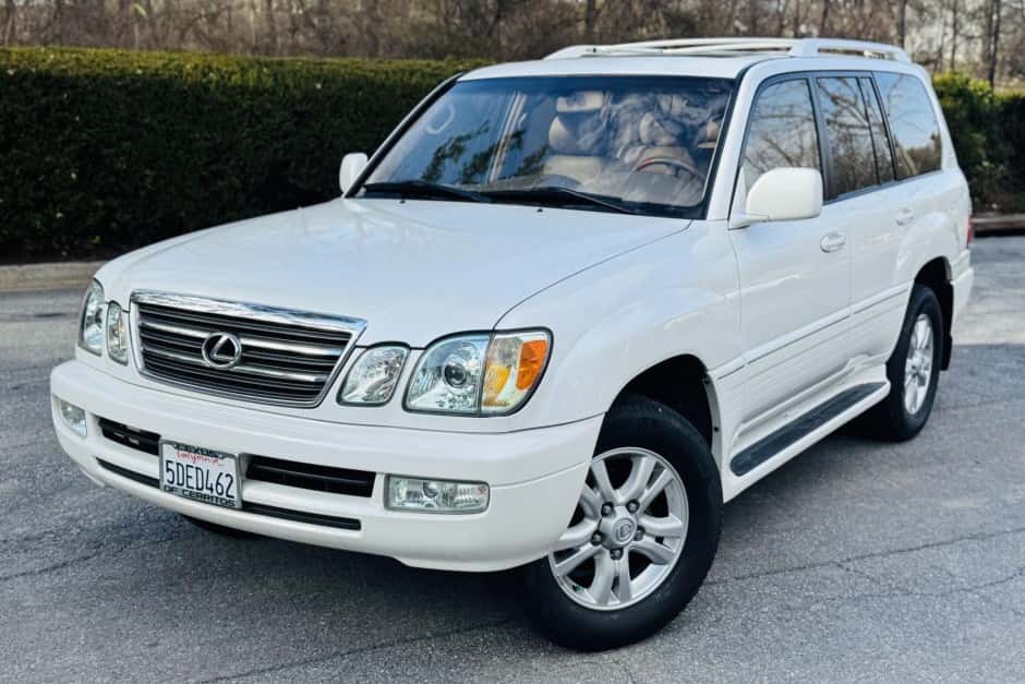 2003 Lexus LX470 sold for $37,000