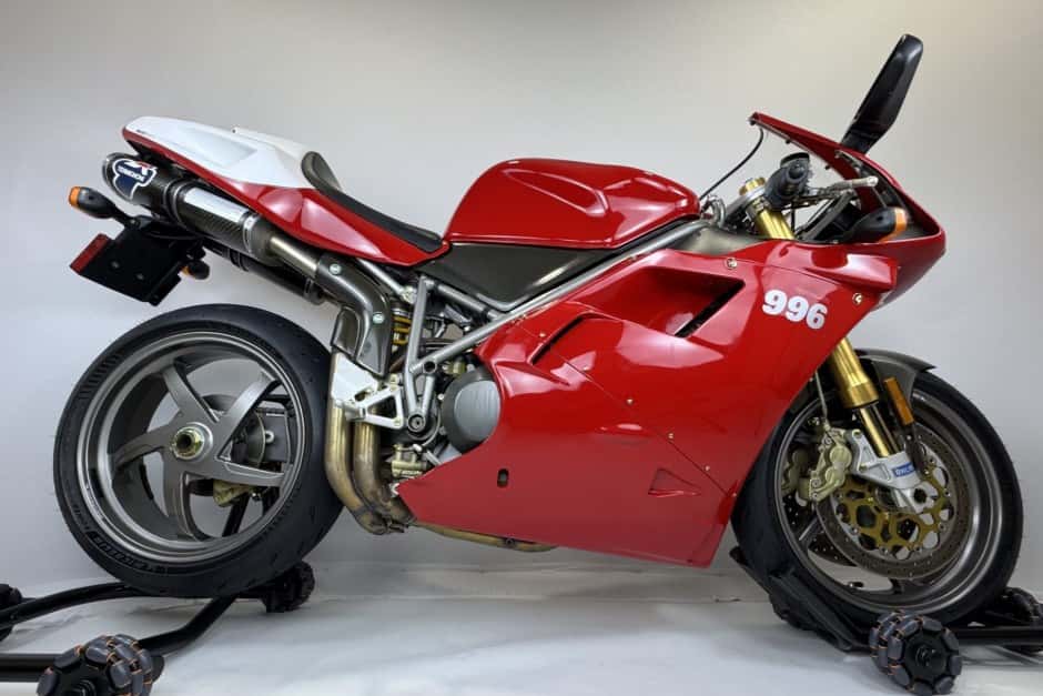 2001 Ducati 996 sold for $27,750