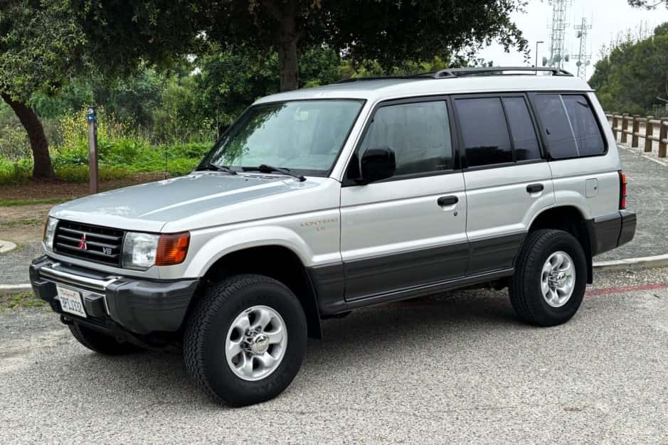 1995 Mitsubishi Pajero & Montero sold for $13,500