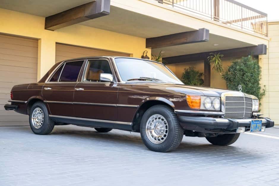 1980 Mercedes-Benz W116 S-Class sold for $18,000