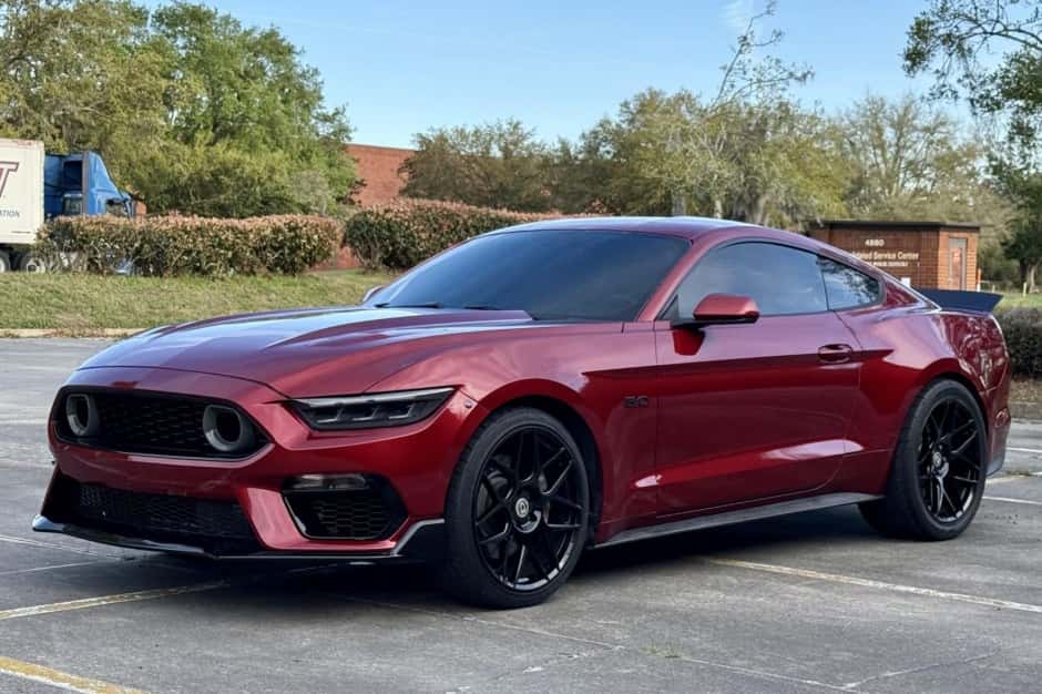 2015 Ford Mustang S550 sold for $30,000