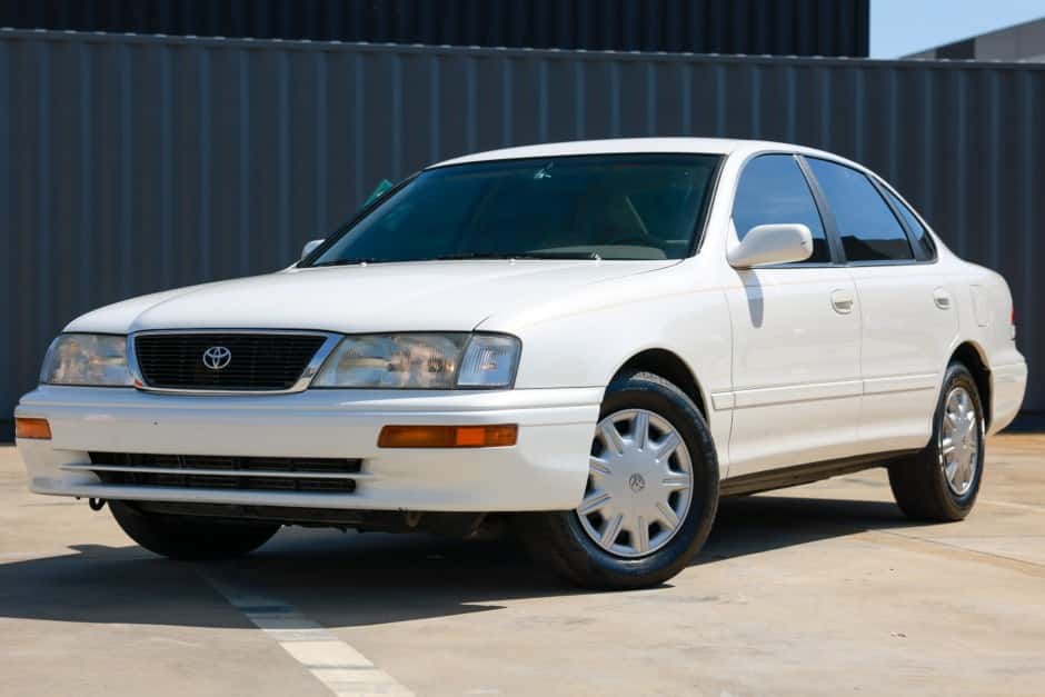 1996 Toyota Avalon sold for $6,500