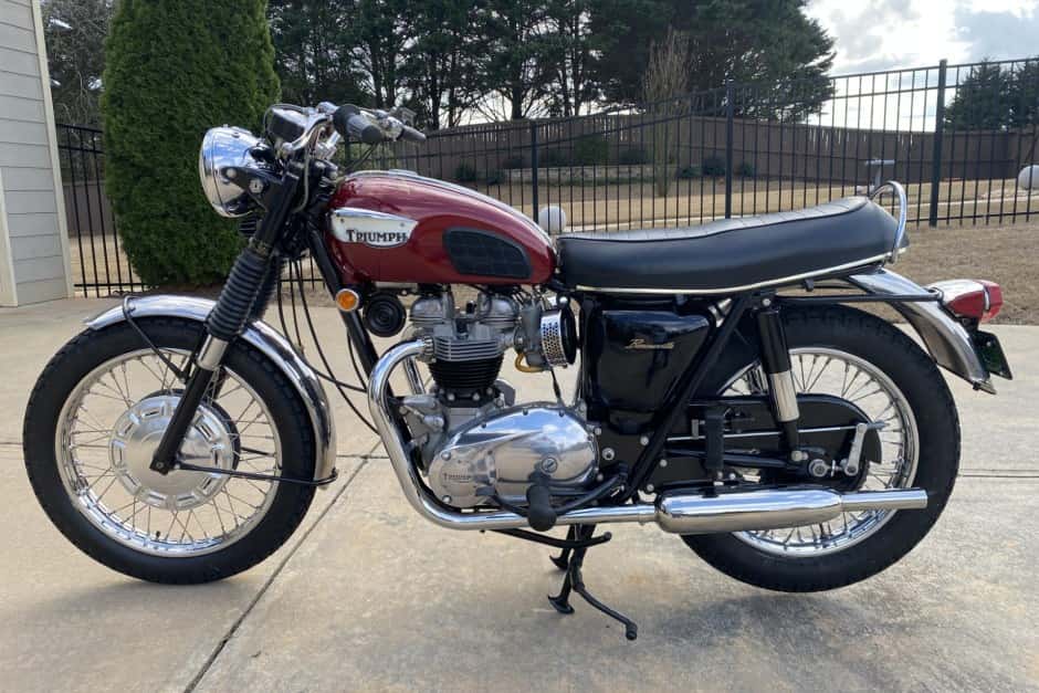 1968 Triumph Bonneville T120 sold for $11,050