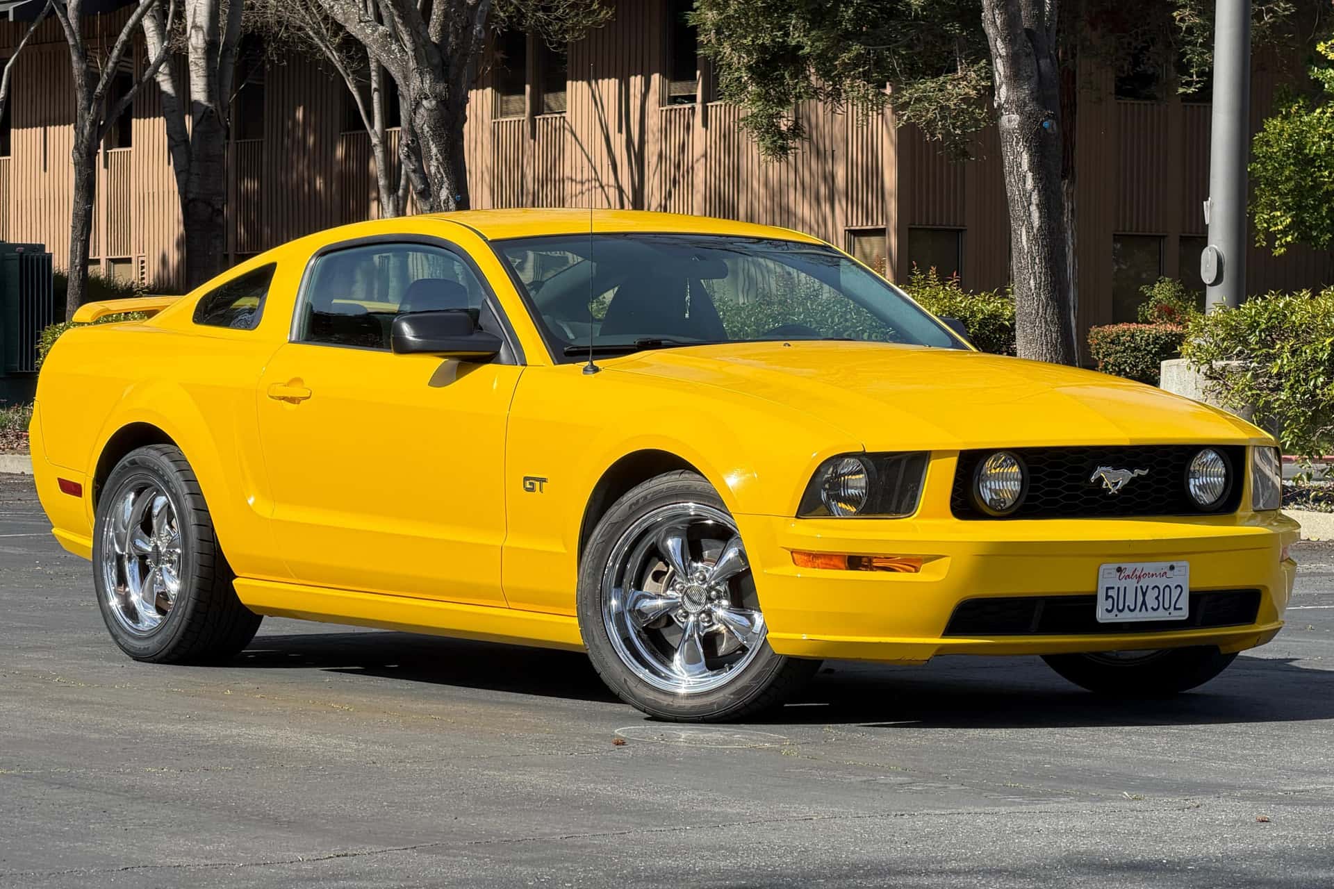 2006 Ford Mustang sold for $9,800