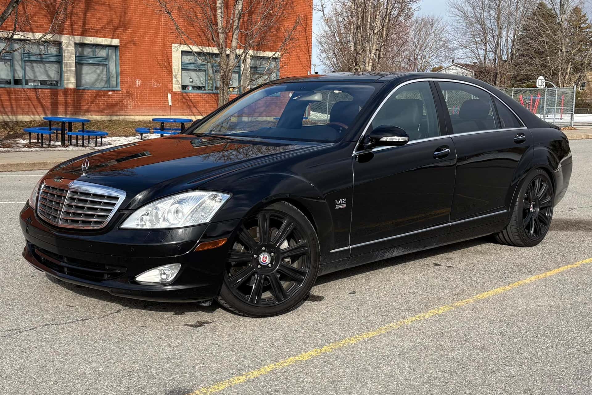 2007 Mercedes-Benz S-Class sold for $7,400
