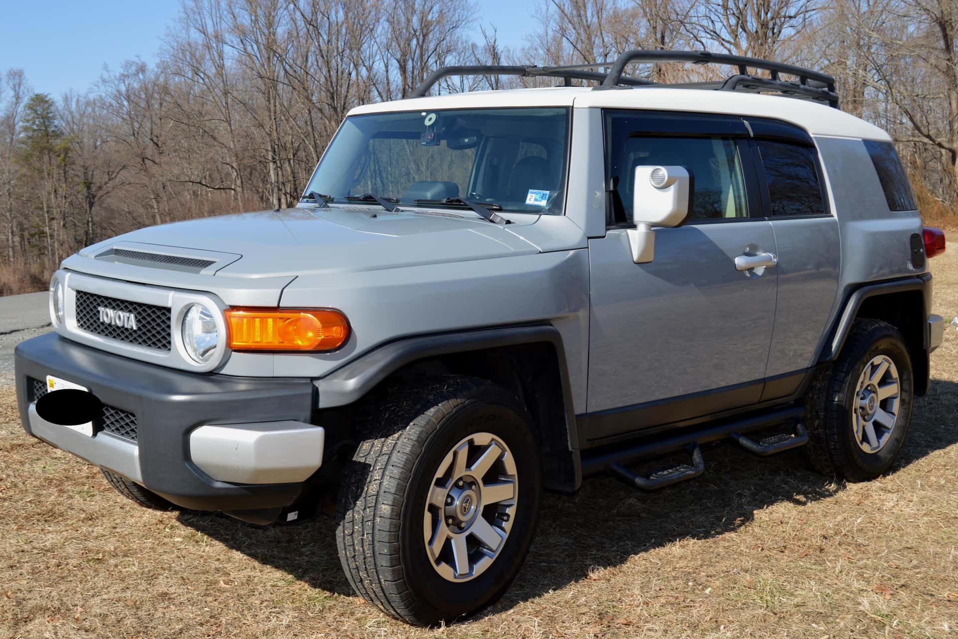 2014 Toyota FJ Cruiser sold for $18,500