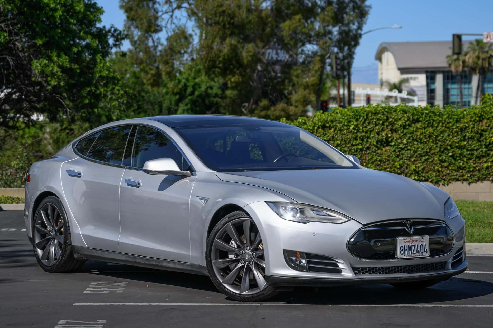 2014 Tesla Model S sold for $8,700