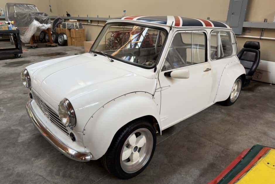 1963 Mini Mk I & Mk II sold for $9,800