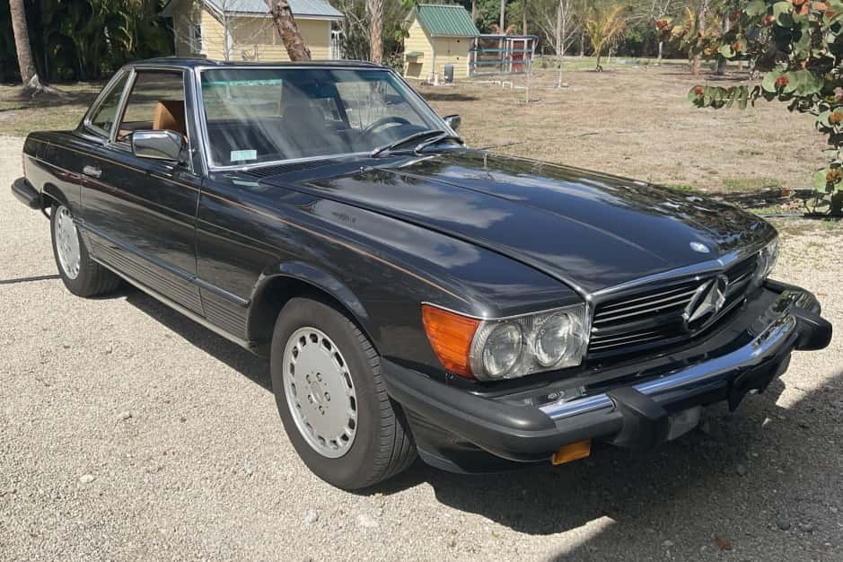 1988 Mercedes-Benz R107 SL sold for $34,000