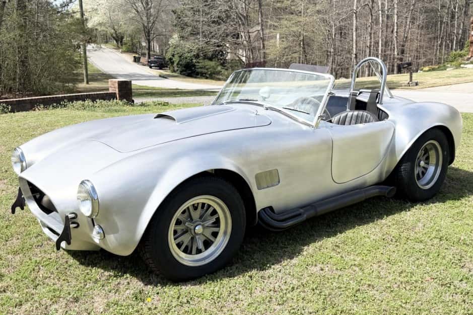 0 Shelby Cobra Replica sold for $186,000