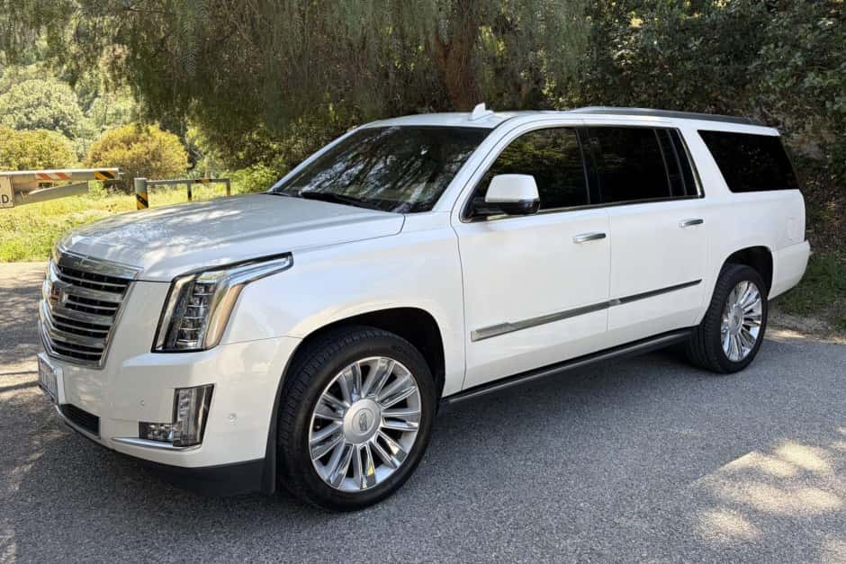 2017 Cadillac Escalade K2XL (2015-2020) sold for $18,916