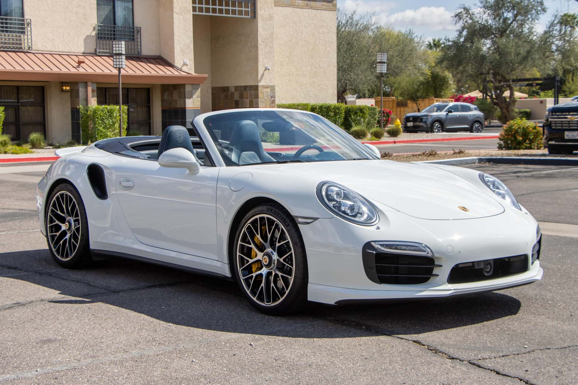 2014 Porsche 991 911 sold for $142,000