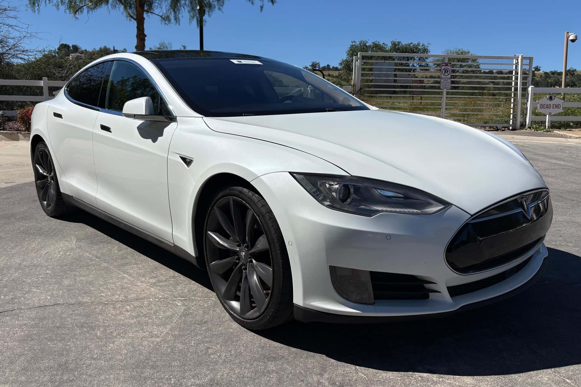 2015 Tesla Model S sold for $7,600