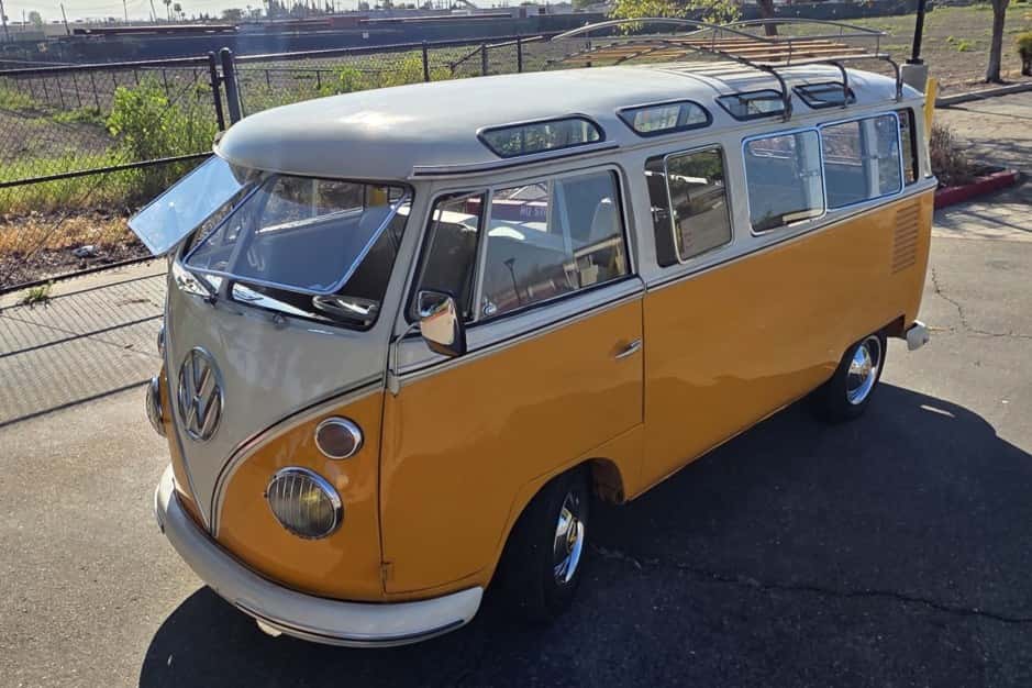 1973 Volkswagen Split-Window Bus sold for $31,000