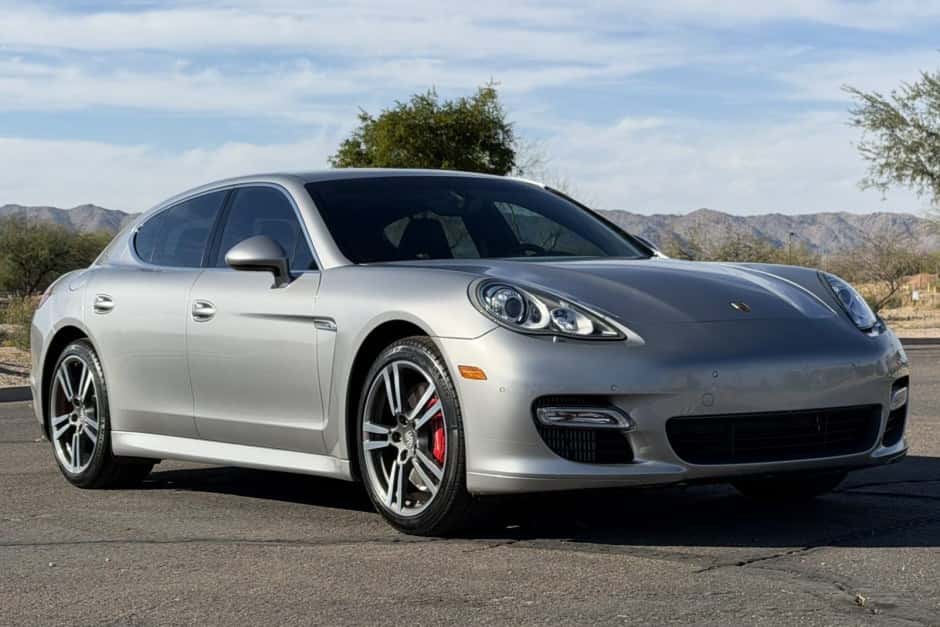 2011 Porsche Panamera sold for $30,500