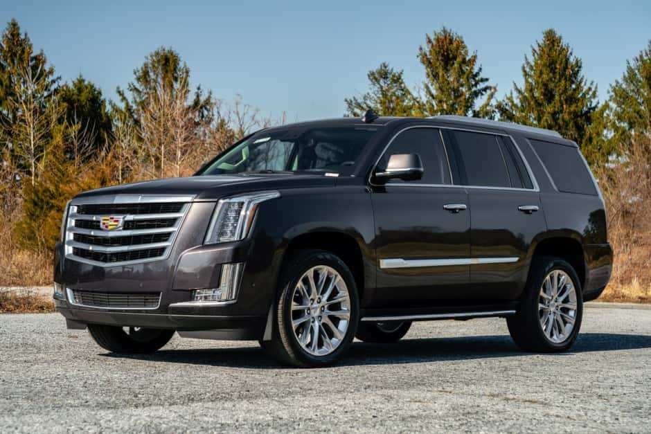2018 Cadillac Escalade K2XL (2015-2020) sold for $45,550