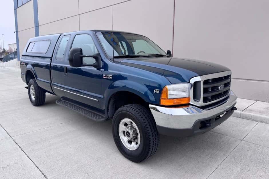 1999 Ford Super Duty 1999-2007 sold for $10,750