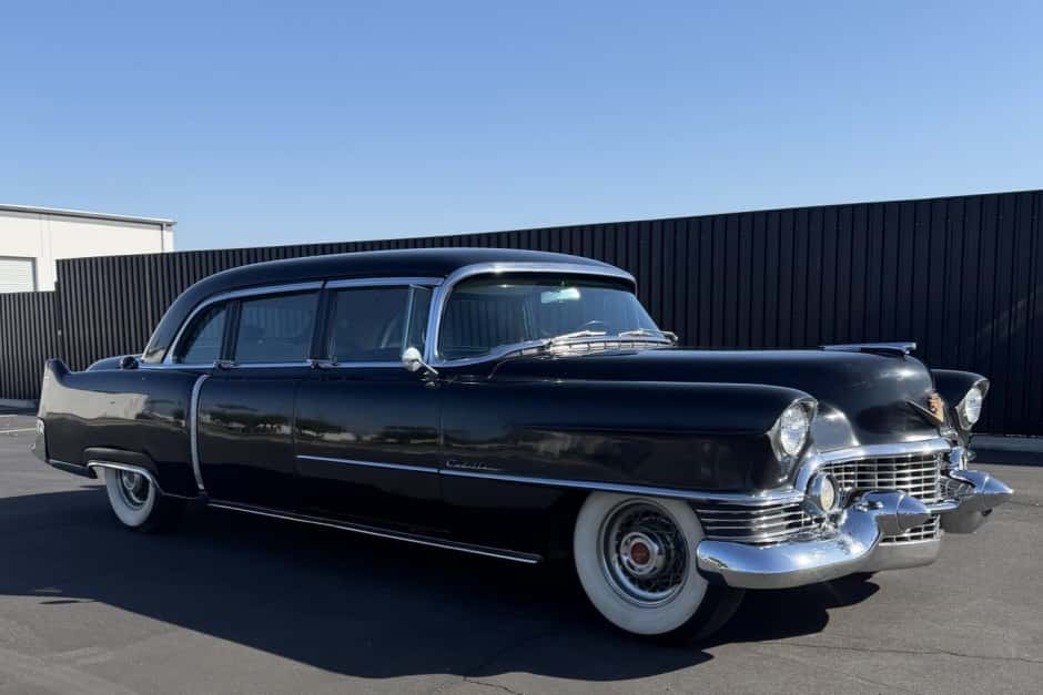 1954 Cadillac Series 75/Fleetwood sold for $42,000
