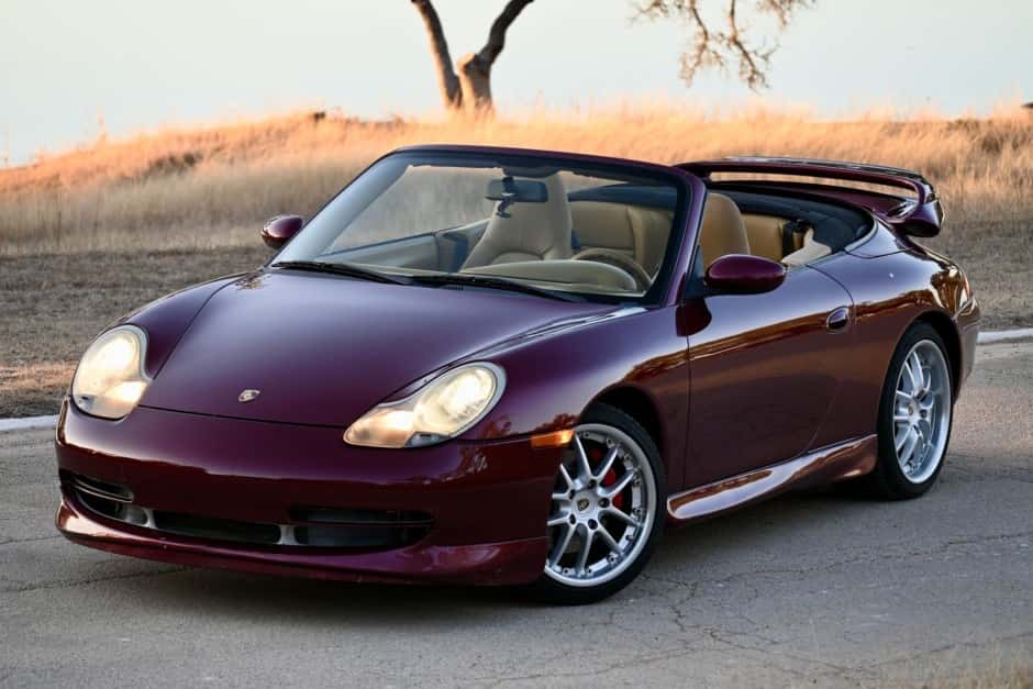 2000 Porsche 996 911 Carrera sold for $15,500