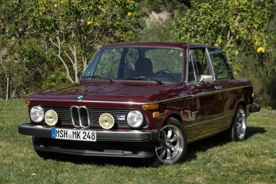 1976 BMW 2002 sold for $21,202