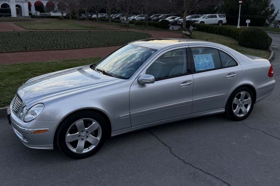 2006 Mercedes-Benz W211 E-Class sold for $14,250