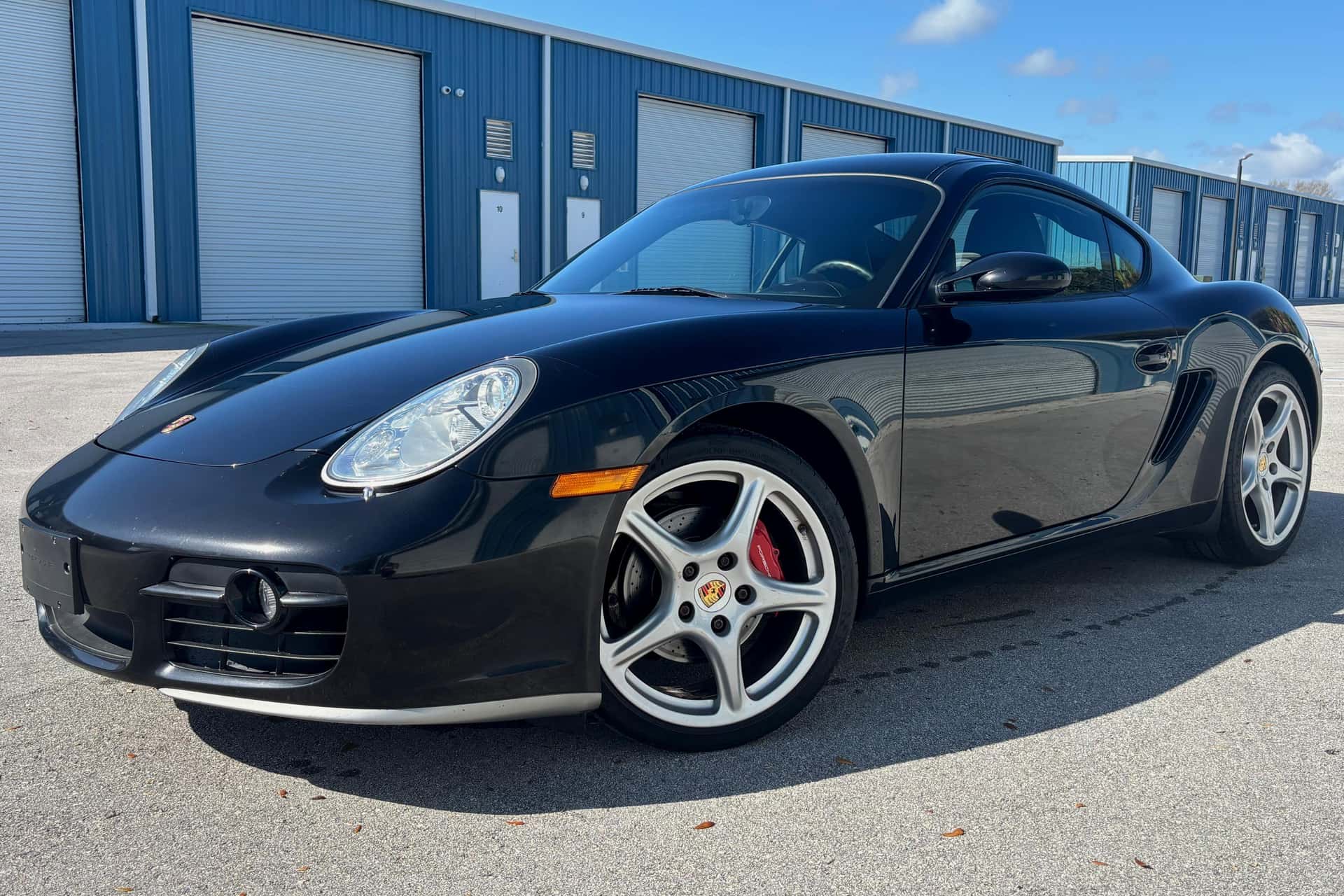 2006 Porsche 987 Cayman sold for $30,250