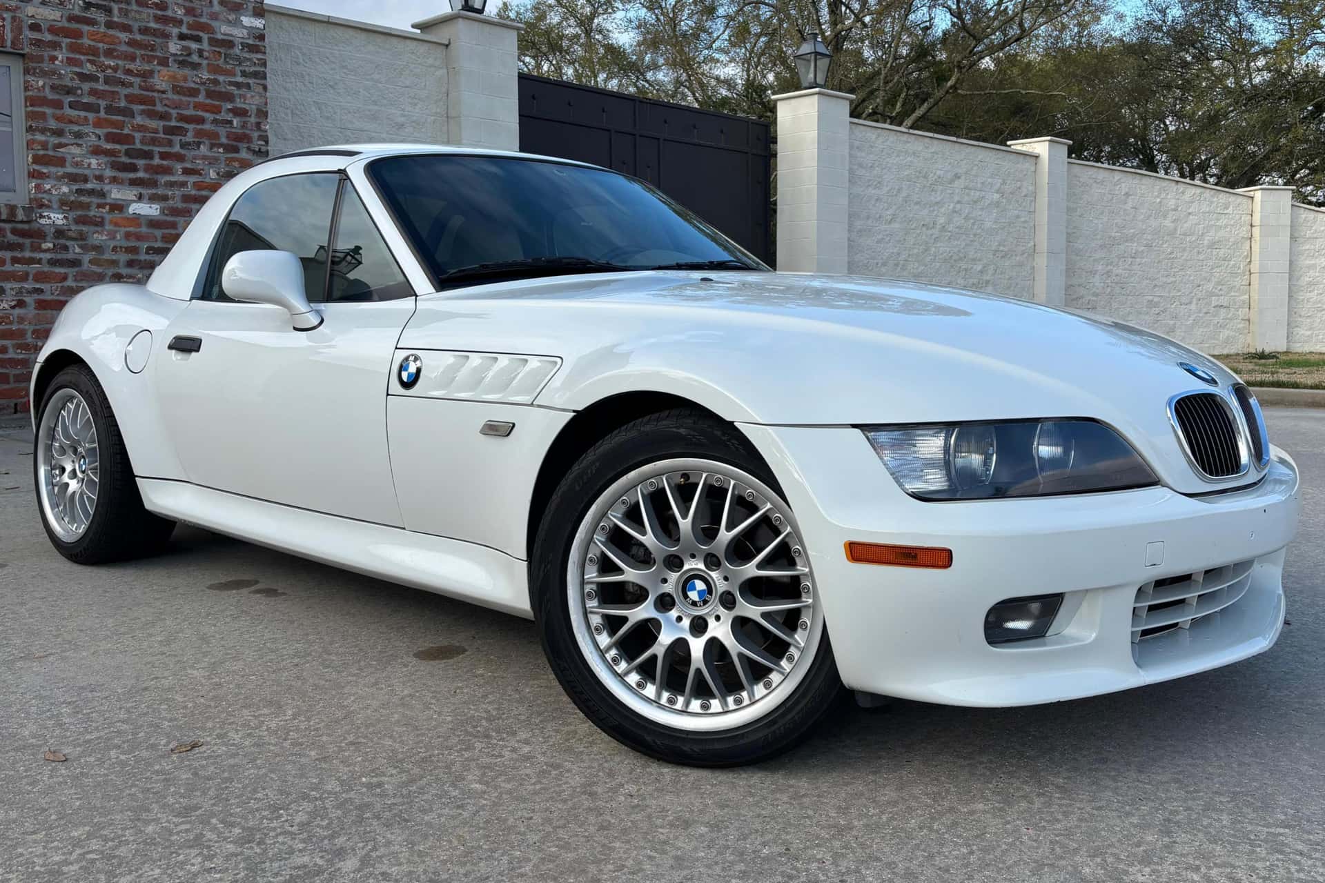 2001 BMW Z3 sold for $6,500