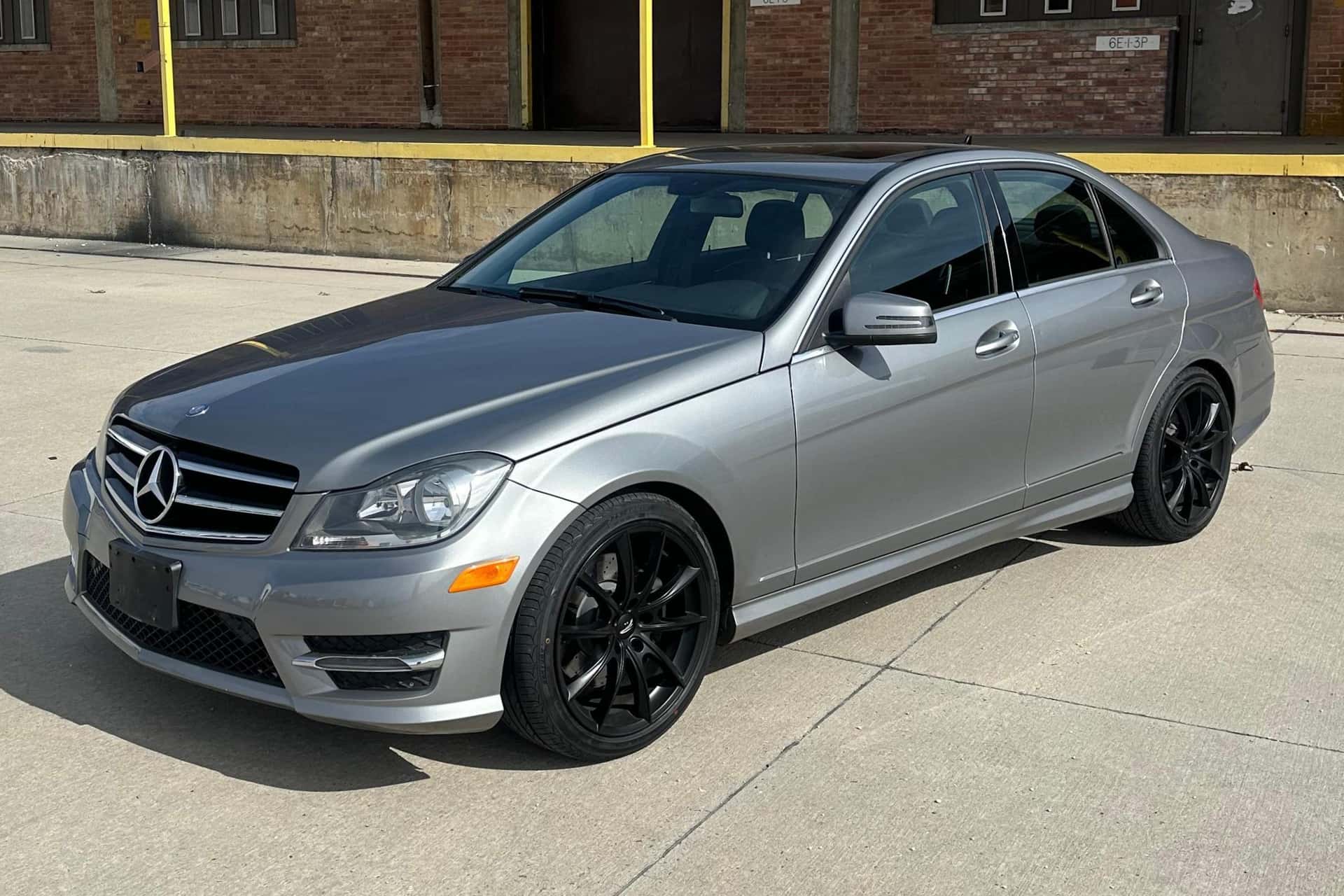 2014 Mercedes-Benz C-Class sold for $12,100