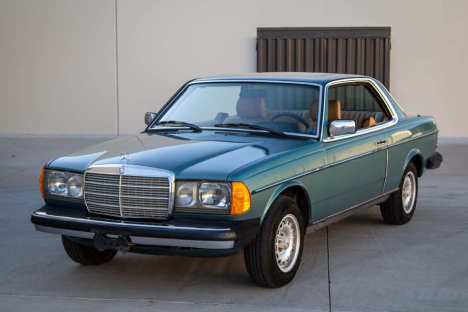 1984 Mercedes-Benz W123 sold for $24,500