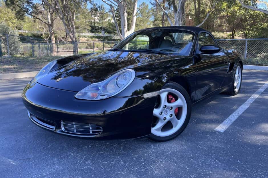 2000 Porsche 986 Boxster sold for $11,150