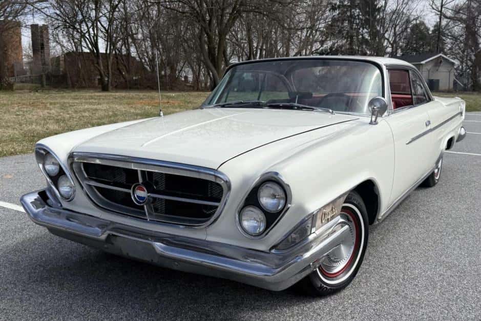 1962 Chrysler 300 Non-Letter Series (1962-1972) sold for $18,500