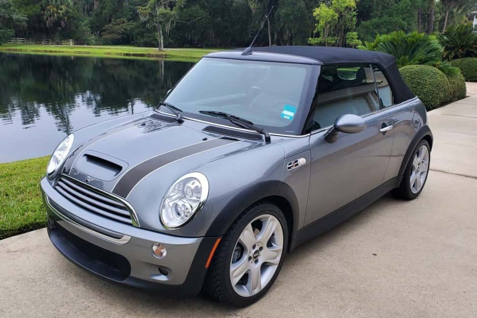 2006 Mini R52 Cooper Convertible sold for $12,500