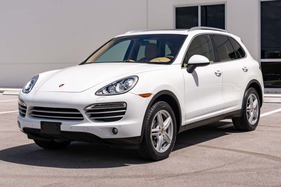 2014 Porsche 958 Cayenne (2011-2018) sold for $15,250