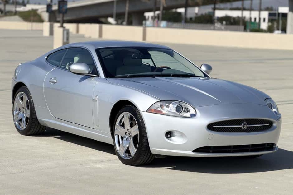 2007 Jaguar XK sold for $13,666