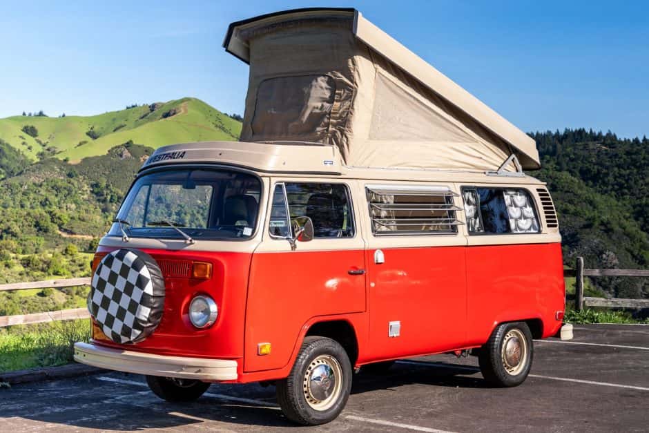1974 Volkswagen Bay-Window Camper sold for $11,500