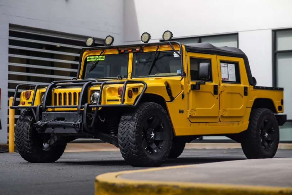 1999 Hummer H1 sold for $50,555